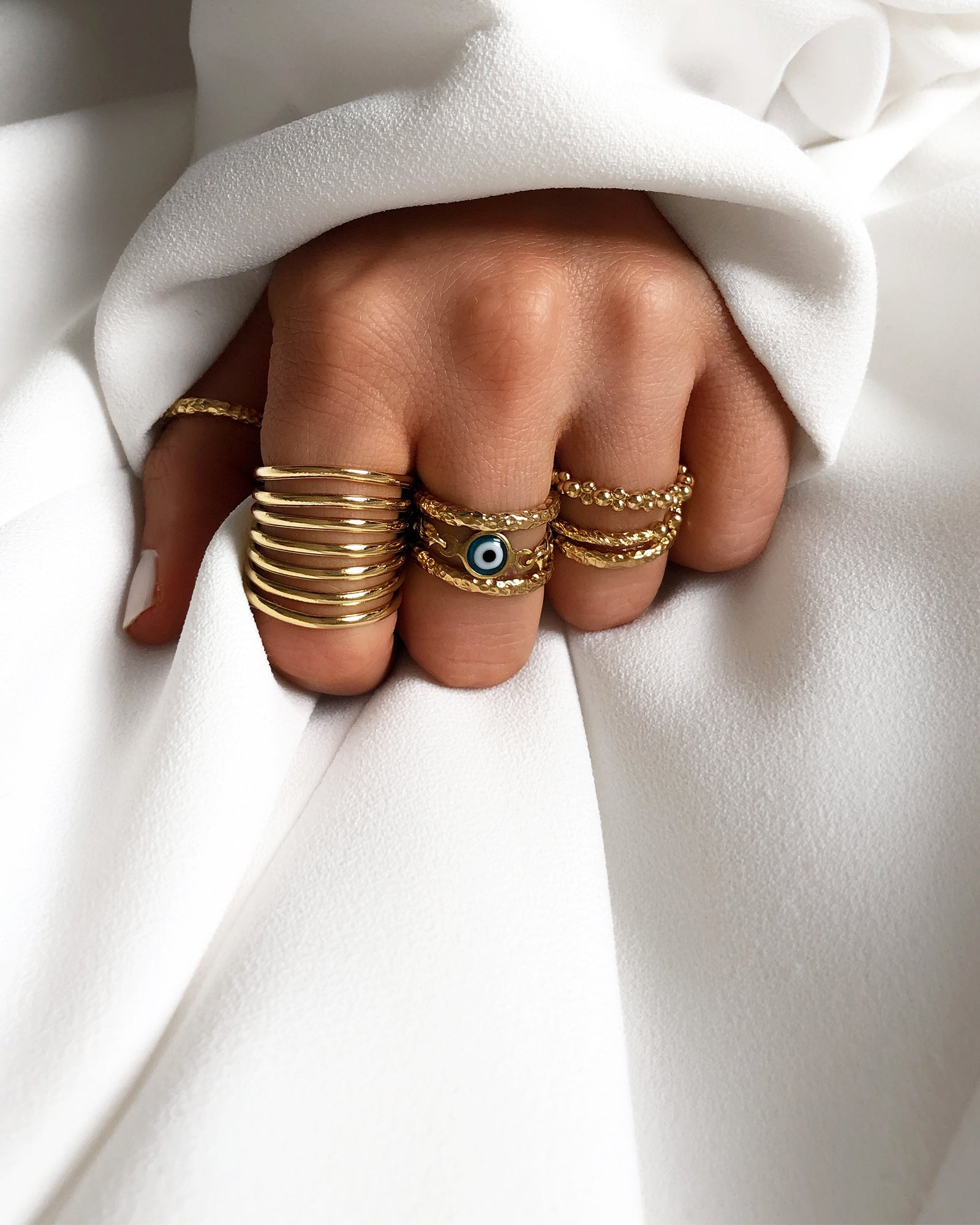 TRIO RINGS